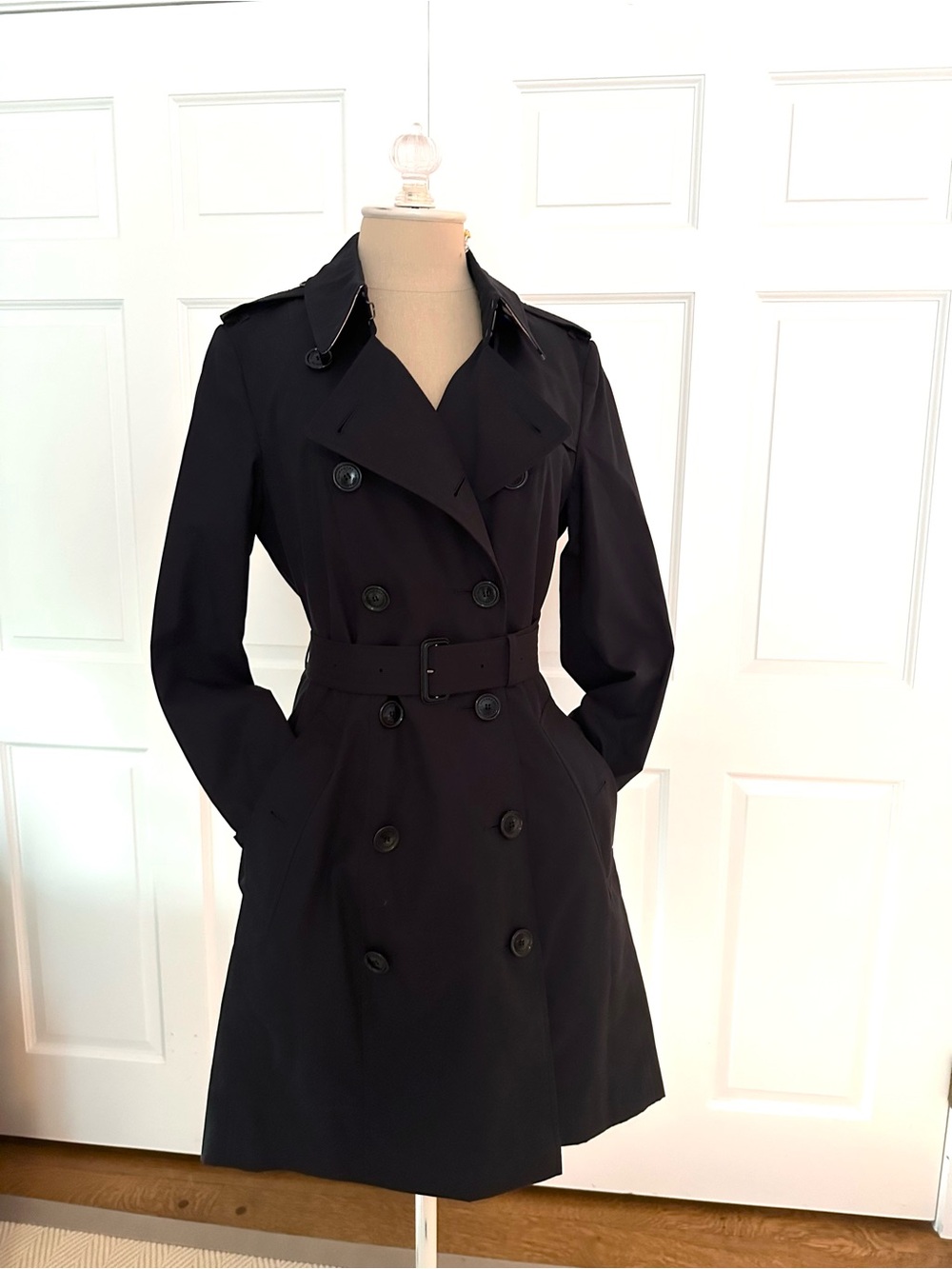 Burberry Chelsea Heritage Trench Black US Size 8 Medium NEW!!! Made in England - Picture 3 of 15